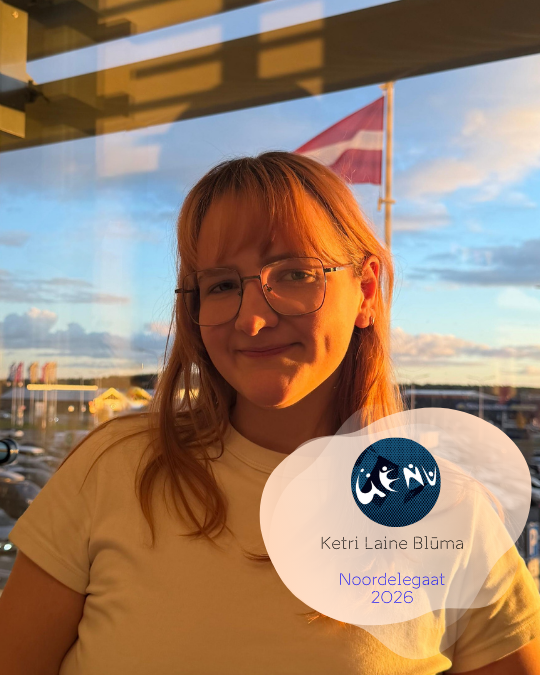 Ketri Laine Blūma, Läti